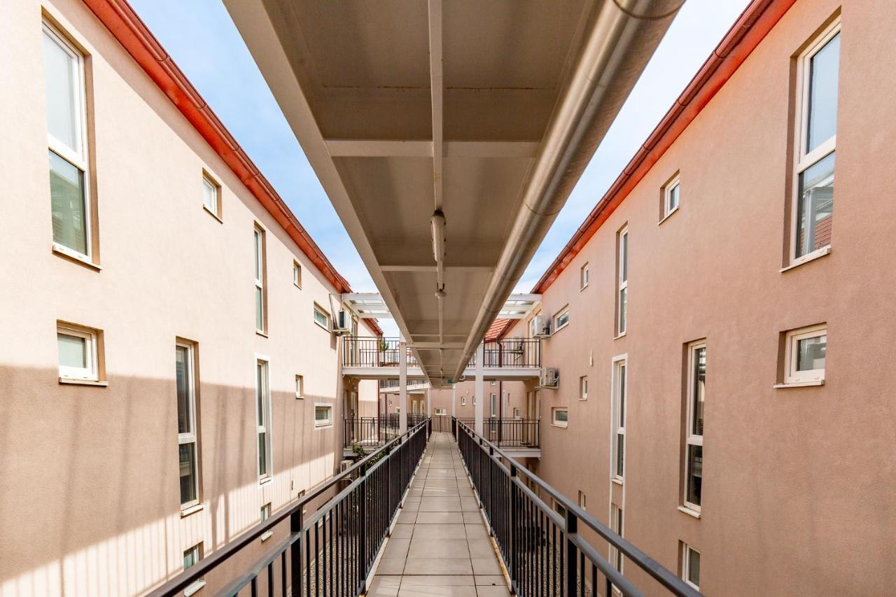 Ferienwohnung FreshGarden 102 Siófok Exterior foto